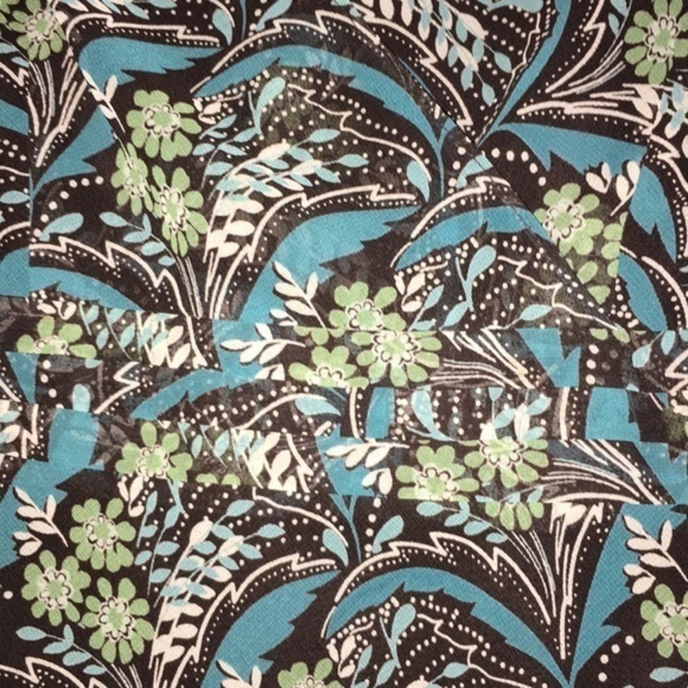 Loft‎ floral blouse with attached camisole - Picture 9 of 9